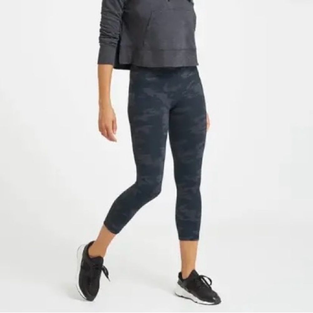 SPANX Look At Me Now High Waisted Cropped Leggings